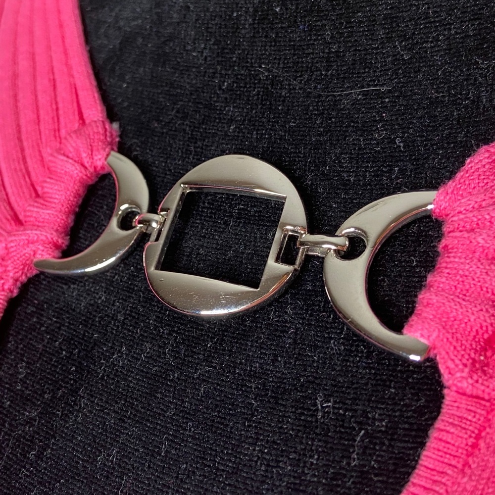 Hot pink statement top - Picture 7 of 8